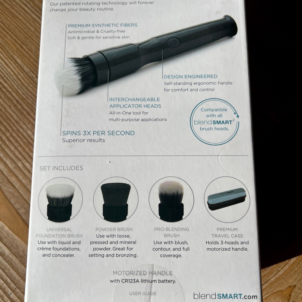 BlendSMART2 The Original Rotating Makeup Brush 4 Piece Set NEW - Picture 2 of 4